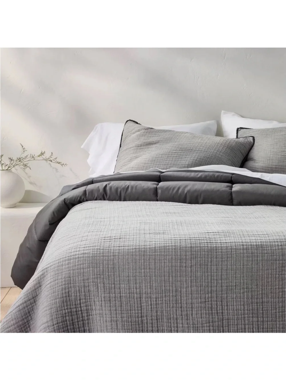 NWT King/California King Textured Chambray Comforter & Sham Set Dark Gray